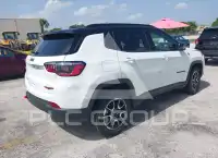 2026 Jeep COMPASS фото