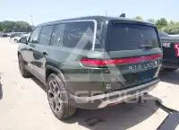2026 Rivian R1S photo