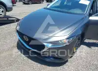 2026 Mazda 3 photo