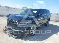 2026 Lincoln NAVIGATOR фото