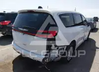 2026 Chrysler PACIFICA фото