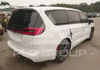 2026 Chrysler PACIFICA photo