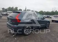 2026 Volvo XC60 фото