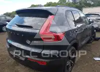 2026 Volvo XC40 фото