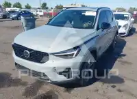 2026 Volvo XC40 фото