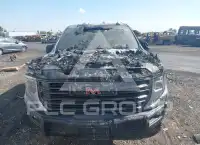 2026 GMC Sierra photo