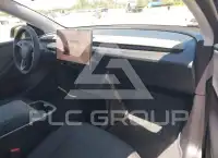 2026 Tesla Model Y фото