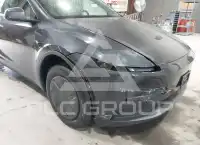 2026 Tesla Model Y фото