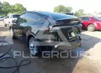 2026 Tesla Model Y фото