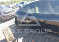 2026 Tesla Model Y фото