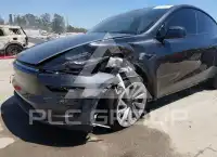2026 Tesla Model Y фото