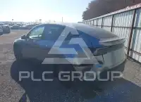 2026 Tesla Model Y фото
