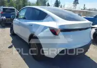 2026 Tesla Model Y фото