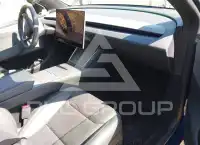 2026 Tesla Model Y фото