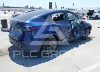 2026 Tesla Model Y фото