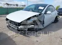 2026 Tesla Model Y фото