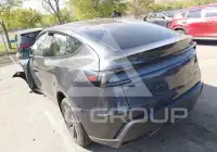 2026 Tesla Model Y фото