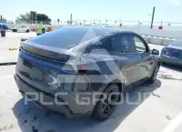 2026 Tesla Model Y фото