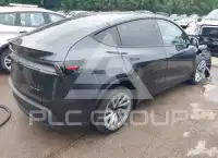2026 Tesla Model Y фото