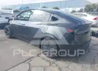 2026 Tesla Model Y фото
