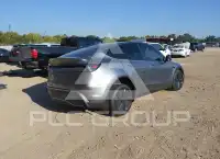 2026 Tesla Model Y фото