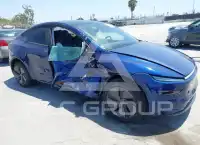 2026 Tesla Model Y фото