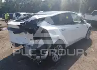 2026 Tesla Model Y фото