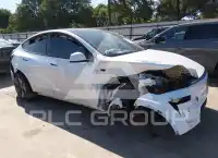 2026 Tesla Model Y фото