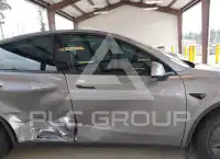 2026 Tesla Model Y фото