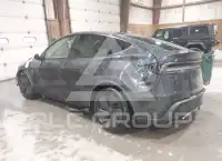 2026 Tesla Model Y фото