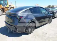 2026 Tesla Model Y фото