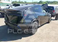 2026 Tesla Model Y фото