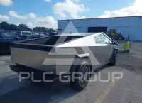 2026 Tesla Cybertruck photo