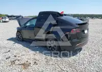 2026 Tesla Model X фото