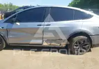 2026 Tesla Model X фото