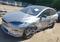 2026 Tesla Model X фото