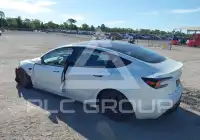 2026 Tesla Model 3 фото