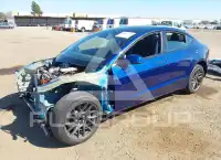 2026 Tesla Model 3 фото