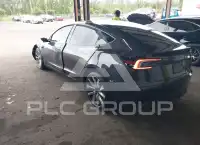 2026 Tesla Model 3 фото