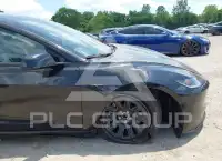 2026 Tesla Model 3 фото