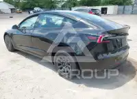 2026 Tesla Model 3 фото