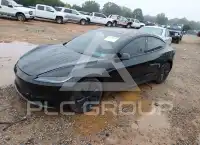 2026 Tesla Model 3 фото