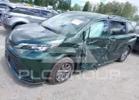 2026 Toyota SIENNA фото