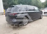 2026 Toyota SIENNA фото
