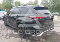 2026 Toyota Highlander photo