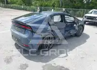 2026 Toyota PRIUS фото