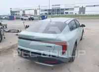 2026 KIA K4 фото