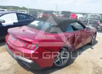 2026 Ford MUSTANG фото