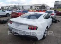 2026 Ford MUSTANG фото