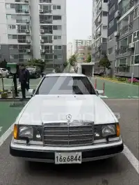 1993 Mercedes Benz E-Class